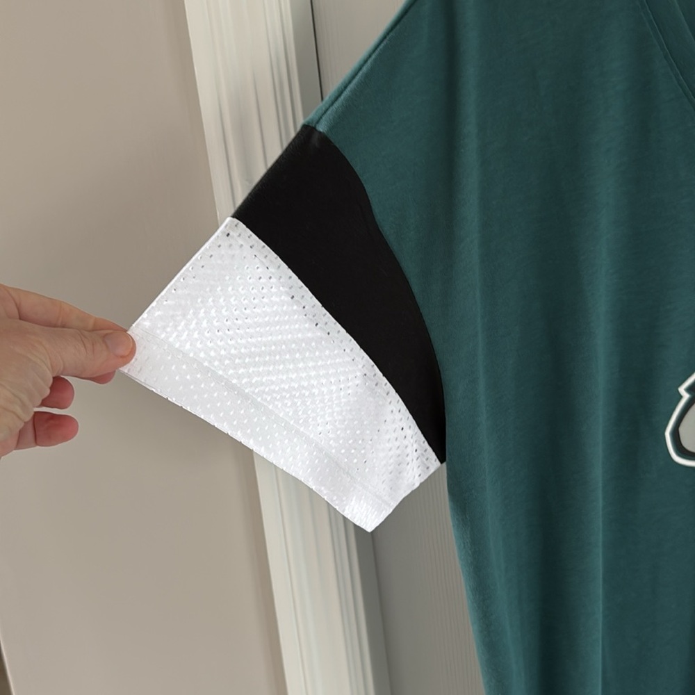 NWT Philadelphia Eagles Women's NFL Nike Dri-Fit Short Sleeve Tee - Size XL - Picture 3 of 9